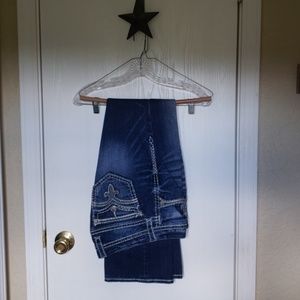 Rock Revival ~ Roslin